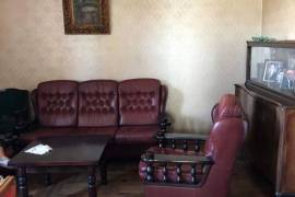 House For Sale, Nadzaladevi