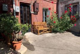 House For Sale, Chugureti