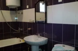 For Rent, 3 Room, Old building, Batumi