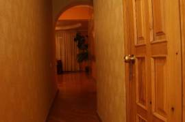 Продается квартира, 4 Kомнатная, Старое здание, Тбилиси, saburtalo