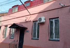 Apartment for sale, Old building, Mtatsminda