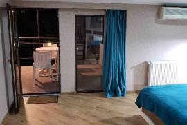 Daily Apartment Rent, 2 Room, Old building, Tbilisi, Mtatsminda