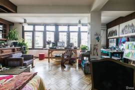 For Rent, 4 Room, Old building, Tbilisi, vake
