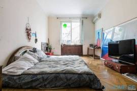For Rent, 4 Room, Old building, Tbilisi, vake