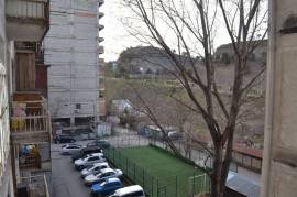 იყიდება ბინა, 3 ოთახიანი, ძველი აშენებული, თბილისი, ვაკე