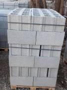 ბეტონის ბლოკი/ბლოკები