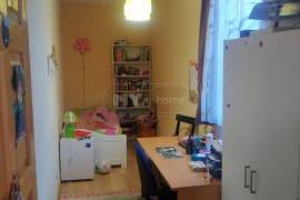 იყიდება სახლი, 8 ოთახიანი, თბილისი, ლოტკინი