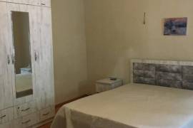 Аренда, 3 Kомнатная, Старое здание, Тбилиси, Вера