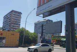 იყიდება ბინა, 3 ოთახიანი, ძველი აშენებული, თბილისი, დიღმის მასივი
