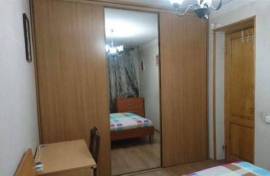 For Rent, 4 Room, Old building, Tbilisi, saburtalo