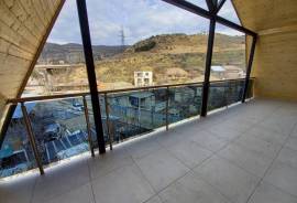 იყიდება სახლი, 7 ოთახიანი, თბილისი, სოფ. გლდანი