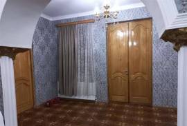 House For Sale, Tskneti