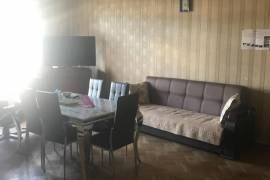 House For Sale, Nadzaladevi