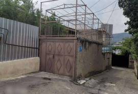 იყიდება სახლი, 10 ოთახიანი, თბილისი, საბურთალო