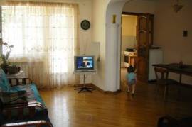 Apartment for sale, 4 Room, Old building, Tbilisi, Mtatsminda