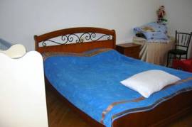 Apartment for sale, 4 Room, Old building, Tbilisi, Mtatsminda