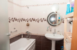 Apartment for sale, 6 Room, Old building, Batumi