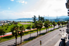 Apartment for sale, 6 Room, Old building, Batumi