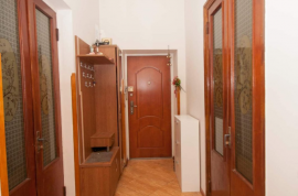 Apartment for sale, Old building