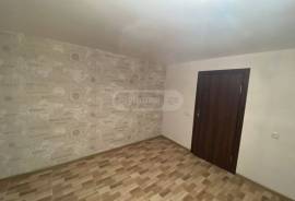 House For Sale, Nadzaladevi