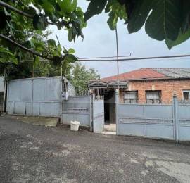 House For Sale, Sapichkhia