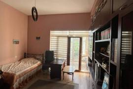 House For Sale, Ivertubani