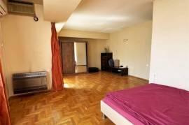 Продается квартира, 2 Kомнатная, Старое здание, Тбилиси