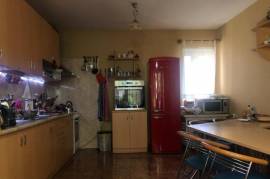 Apartment for sale, Old building, vake