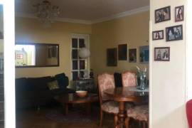 Apartment for sale, Old building, vake