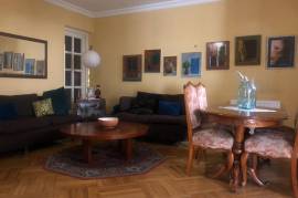 Apartment for sale, Old building, vake