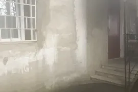 Продается квартира, 3 Kомнатная, Старое здание,  Окрестности Тбилиси, Окрокана