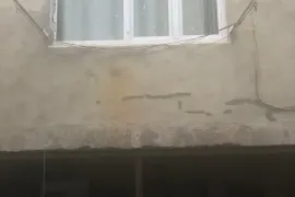 Продается квартира, 3 Kомнатная, Старое здание,  Окрестности Тбилиси, Окрокана