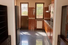 House For Rent, 7 Room, Tbilisi, vake