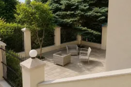 House For Rent, 7 Room, Tbilisi, vake