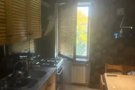 იყიდება ბინა, 5 ოთახიანი, ძველი აშენებული, თბილისი, ვაშლიჯვარი
