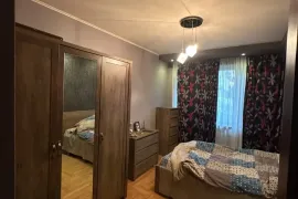 იყიდება ბინა, 5 ოთახიანი, ძველი აშენებული, თბილისი, ვაშლიჯვარი