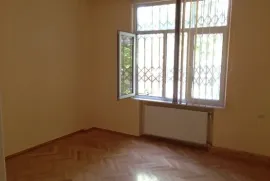 Apartment for sale, 6 Room, Old building, Tbilisi, vake