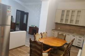 Аренда, 4 Kомнатная, Старое здание, Тбилиси, Вера