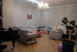 Apartment for sale, 5 Room, Old building, Tbilisi, Chugureti