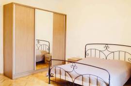 Daily Apartment Rent, Old building, Chugureti