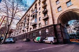 Daily Apartment Rent, Old building, Chugureti