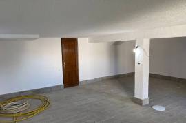 House For Sale, Ivertubani