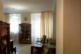 Apartment for sale, 2 Room, Old building, Tbilisi, Chugureti