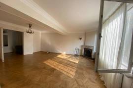 Аренда, 4 Kомнатная, Старое здание, Тбилиси, saburtalo
