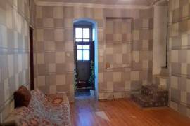 Apartment for sale, Old building, Isani