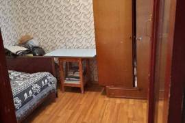 Apartment for sale, Old building, Isani