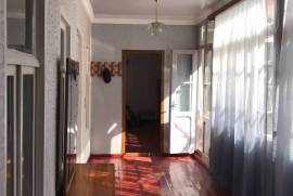 Аренда Дома, 8 Kомнатная, Тбилиси, Авлабари