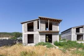 House For Sale, Bitsmendi