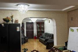 იყიდება ბინა, ძველი აშენებული, თბილისი, დიღმის მასივი