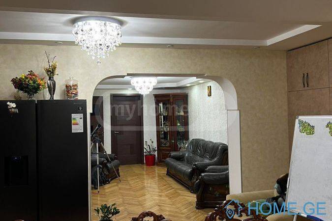 იყიდება ბინა, ძველი აშენებული, თბილისი, დიღმის მასივი